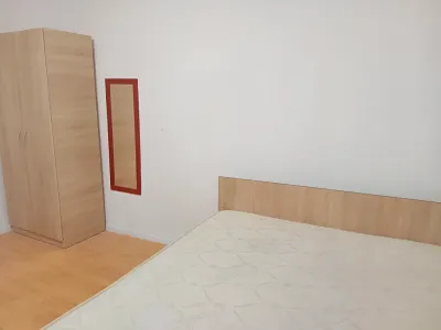 inchiriere garsoniera Sector 6 București dormitor cu pat
